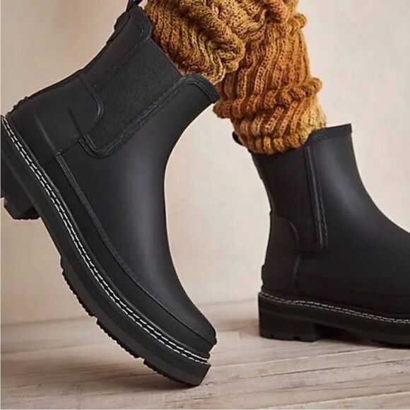 Free People x Hunter Dark Green Refined Stitch Chelsea Wellies US 6 - Picture 1 of 9